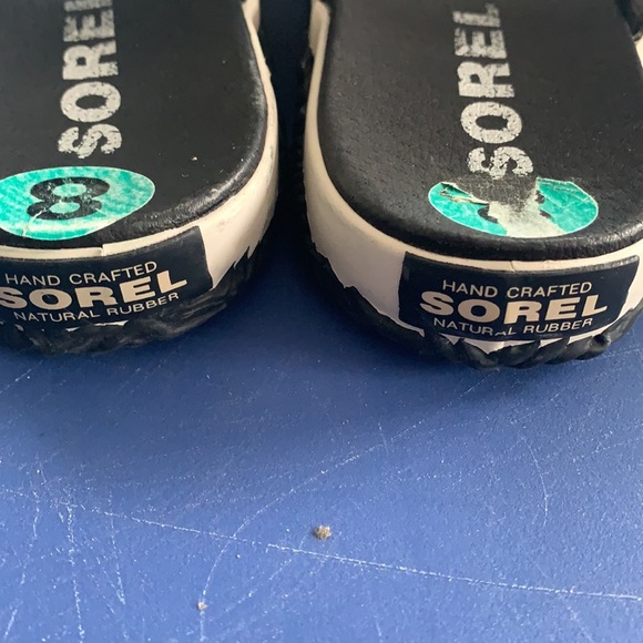 Sorels - Picture 4 of 7